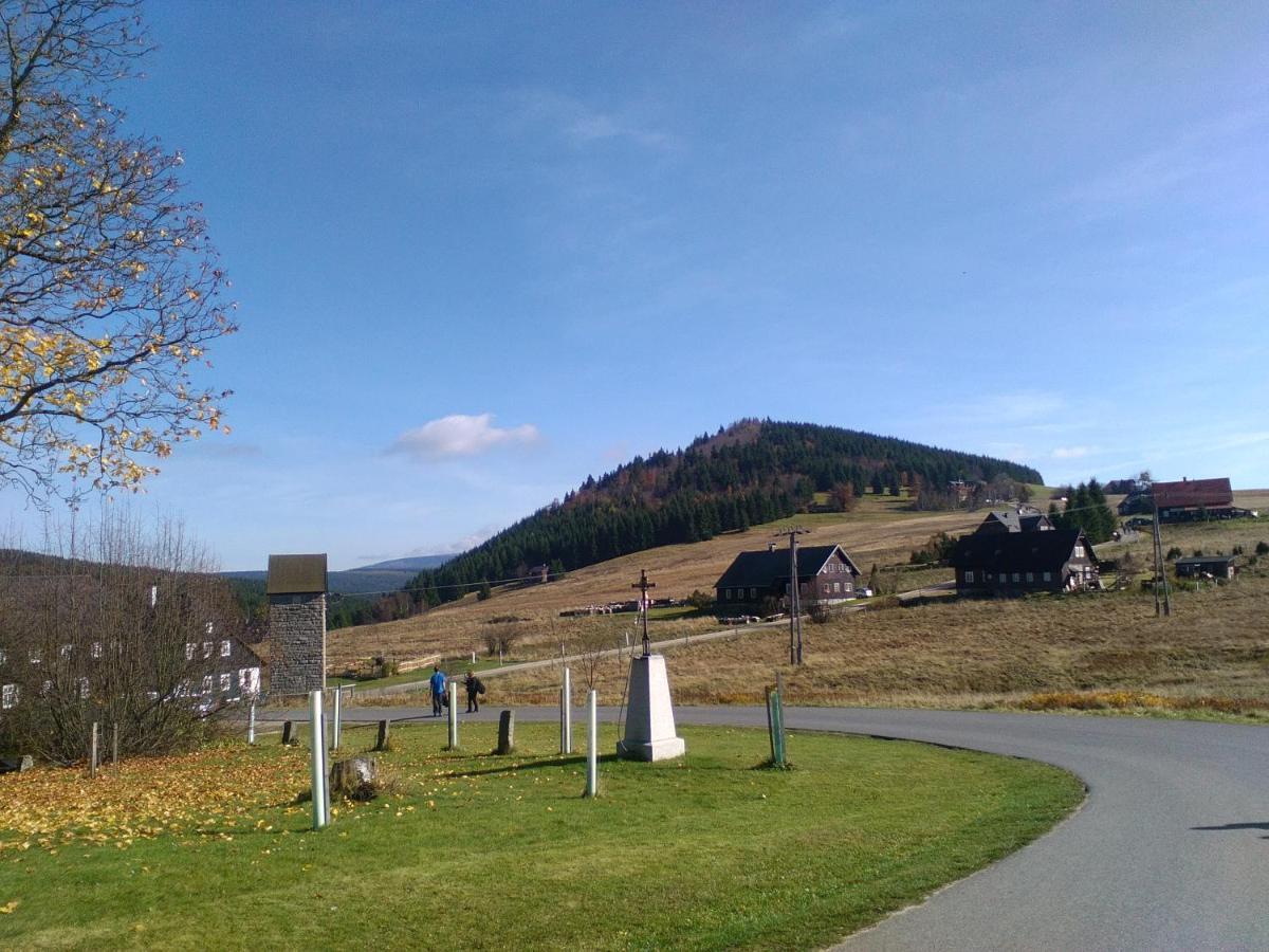 Sirovka Villa Horni Polubny Luaran gambar
